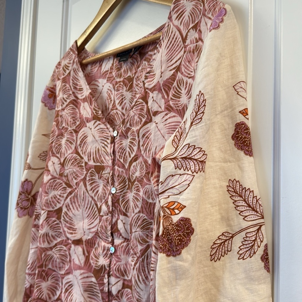 Tahari 100% Linen Long Sleeve Button Up Leaf/Floral Botanical Print Blouse Sz M - Picture 2 of 13
